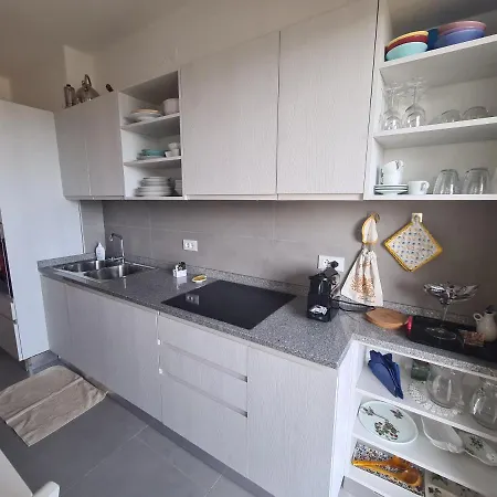 Nido Della Poiana - Attico Panoramico 格拉多