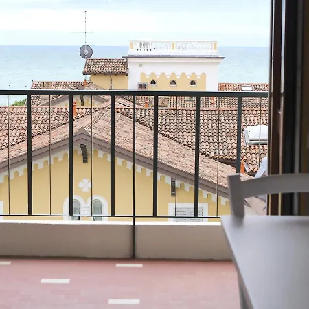 Nido Della Poiana - Attico Panoramico Lägenhet Grado